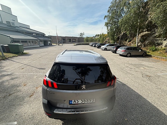 Peugeot 5008 9 of 23