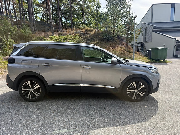 Peugeot 5008 5 of 23