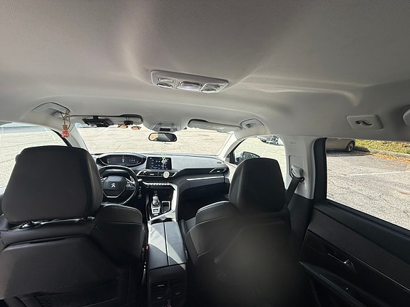 Peugeot 5008 15 of 23