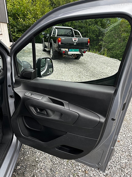 Citroen Berlingo 15 of 17