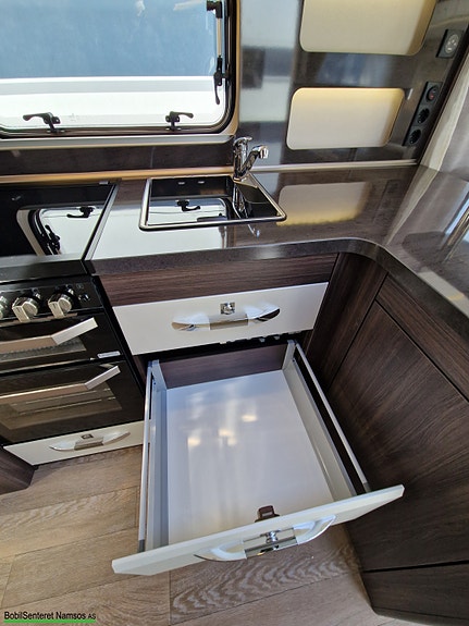 Hobby Prestige 720 WQC 15 of 28