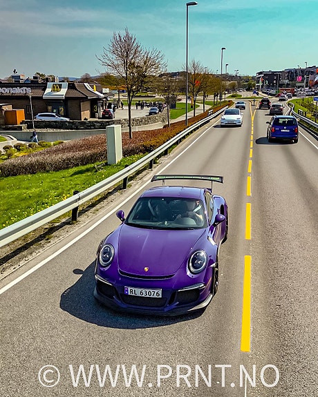Porsche 911 GT3 RS 4 of 6
