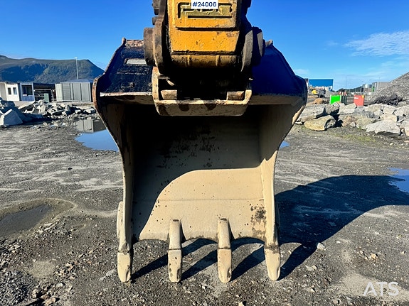 320 Gravemaskin m/Rototilt og 2 skuffer – 3 100 timer! SE VIDEO 320 28 of 30