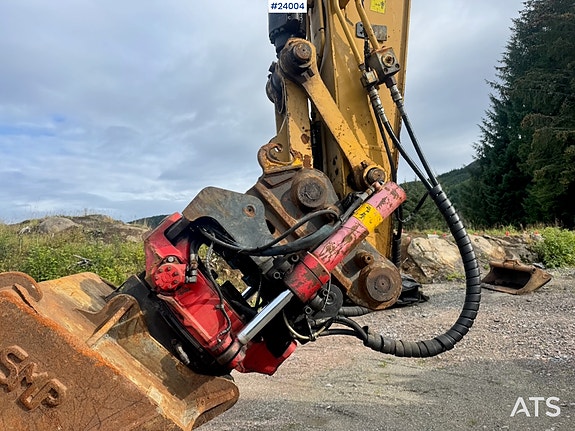 Caterpillar 316E Gravemaskin m/ Rototilt, 2 skuffer og GPS fra 2019. 28 of 30