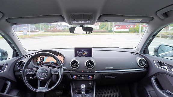 Audi e-tron 20 of 24