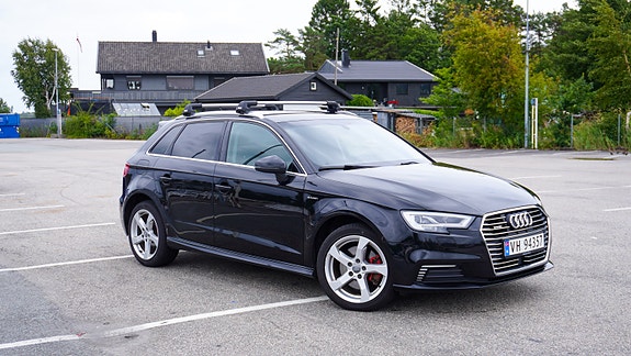 Audi e-tron 7 of 24