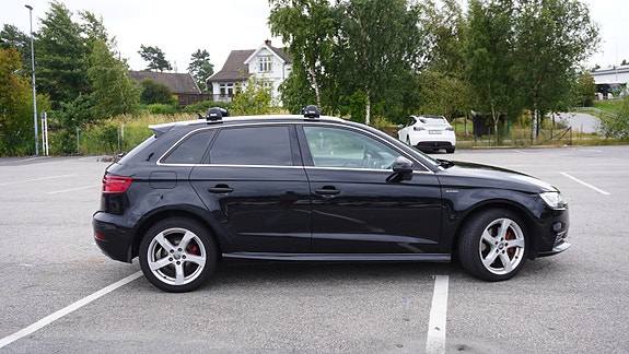 Audi e-tron 6 of 24