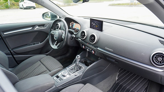 Audi e-tron 24 of 24