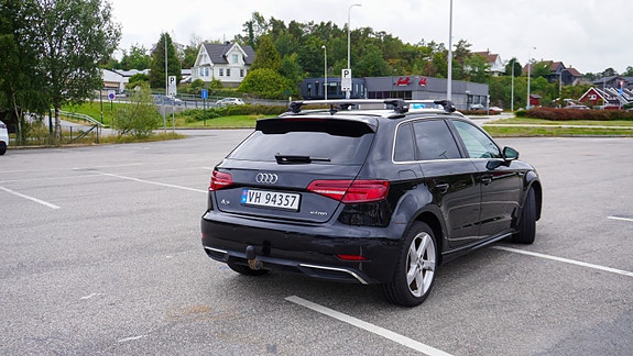 Audi e-tron 5 of 24