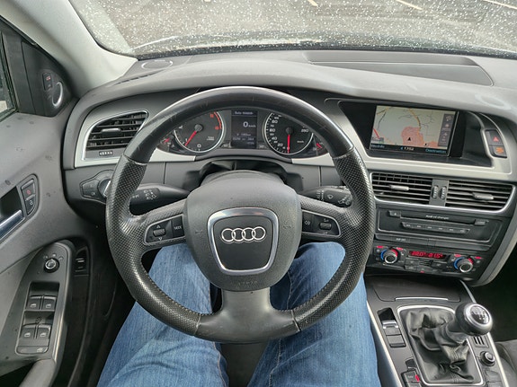 Audi A4 11 of 30