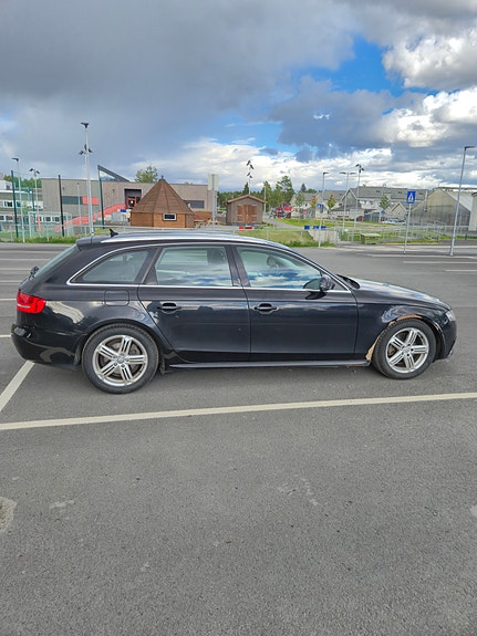 Audi A4 5 of 30