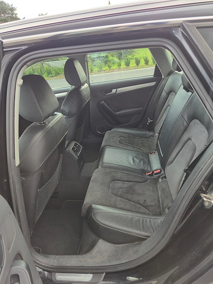 Audi A4 21 of 30