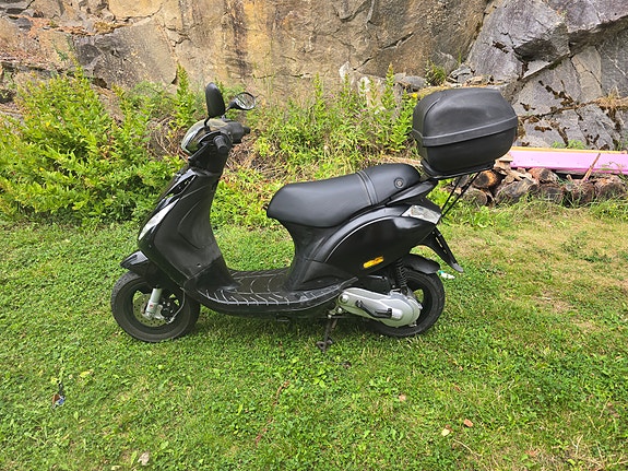 Piaggio ZIP 50 3 of 6