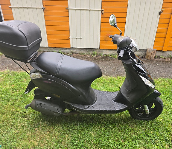 Piaggio ZIP 50 4 of 6