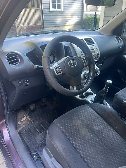 Toyota Urban Cruiser 7 of 16