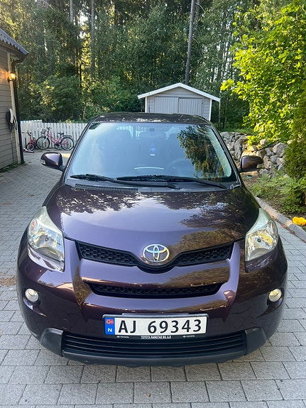 Toyota Urban Cruiser 3 of 16