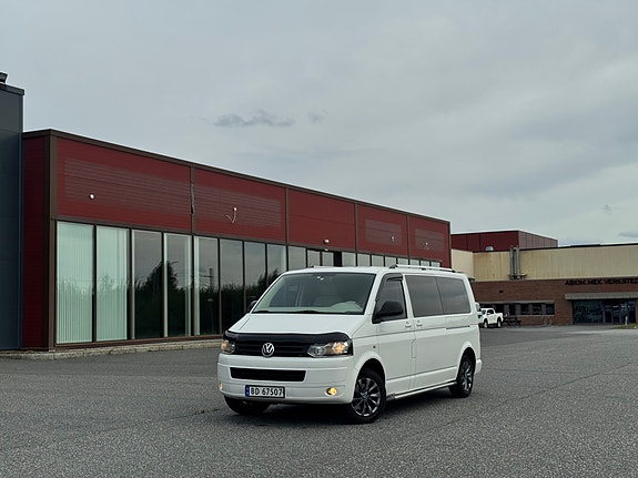 Volkswagen Caravelle 5 of 30