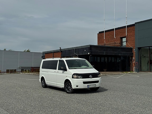 Volkswagen Caravelle 2 of 30