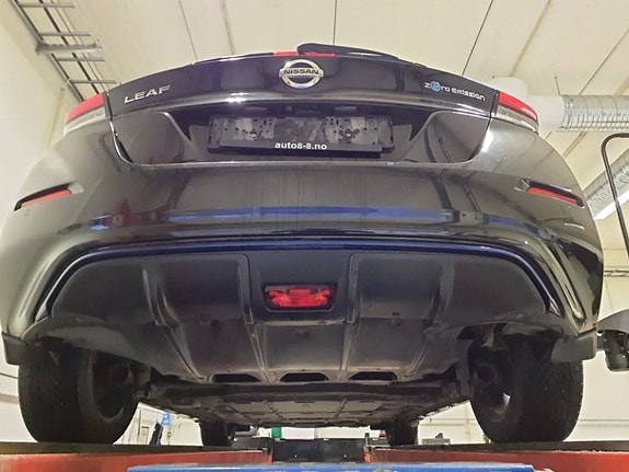 Nissan Leaf 7 of 25