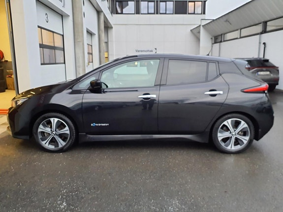 Nissan Leaf 9 of 25