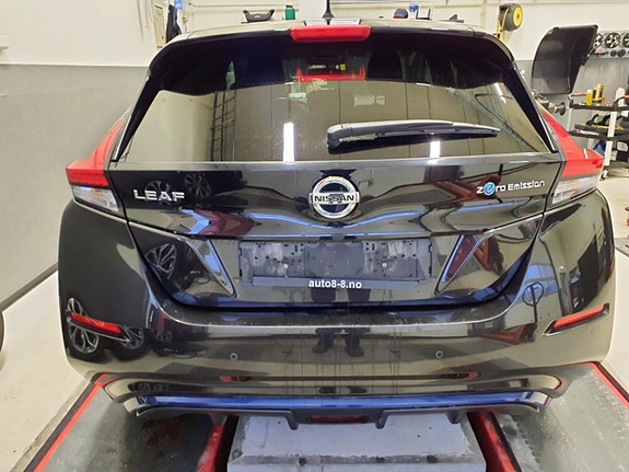 Nissan Leaf 4 of 25