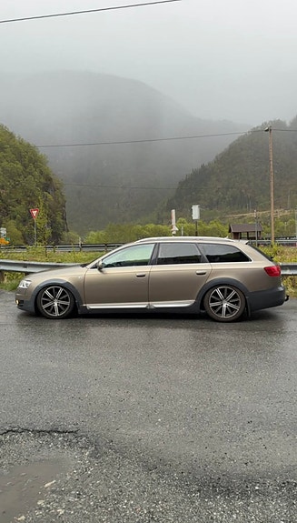 Audi A6 allroad 2 of 10