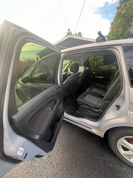 Ford S-MAX 21 of 30