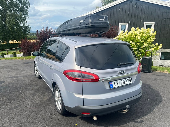 Ford S-MAX 3 of 30
