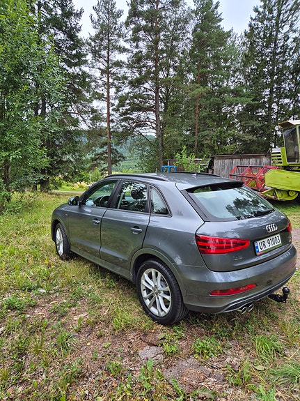 Audi Q3 4 of 12
