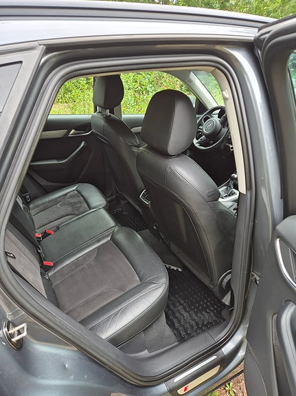 Audi Q3 8 of 12