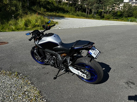 Yamaha MT-09 SP 4 of 14