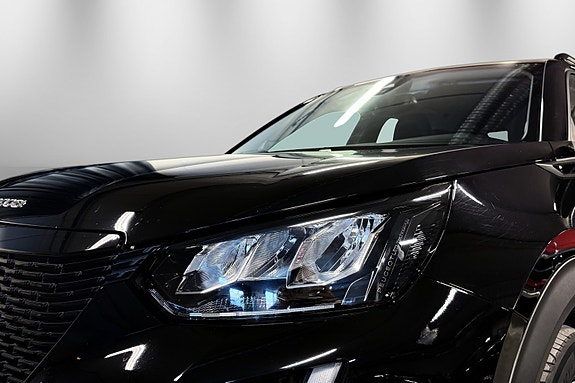 Peugeot e-2008 14 of 30