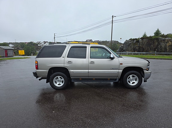 Chevrolet Tahoe 6 of 26