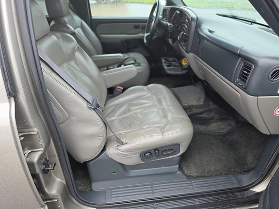 Chevrolet Tahoe 18 of 26