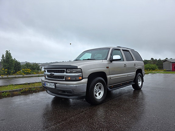 Chevrolet Tahoe 2 of 26