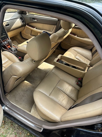 Lexus LS400 10 of 19
