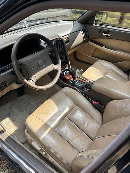 Lexus LS400 8 of 19