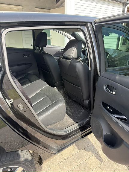 Nissan Leaf 9 of 26