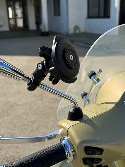 Vespa GTS 300 9 of 24