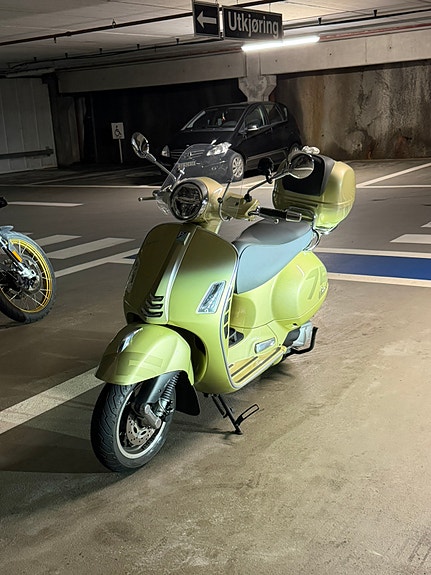 Vespa GTS 300 26 of 28