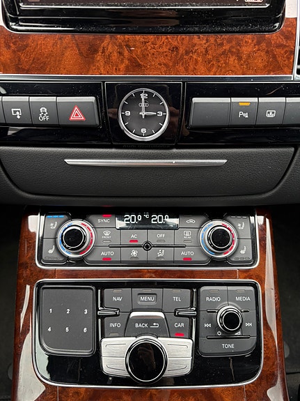 Audi A8 17 of 27