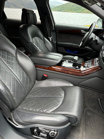 Audi A8 22 of 27