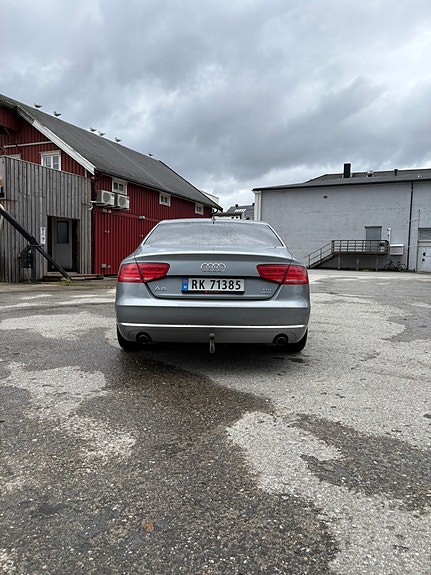 Audi A8 5 of 27