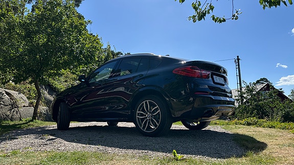 BMW X4 M 4 of 22