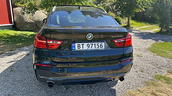 BMW X4 M 7 of 22