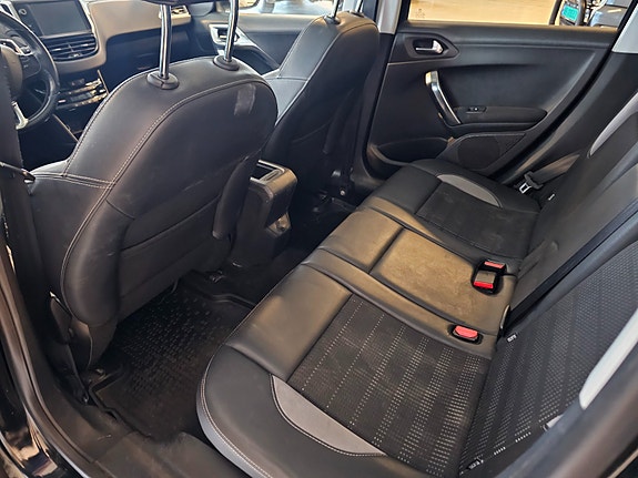 Peugeot 2008 10 of 22