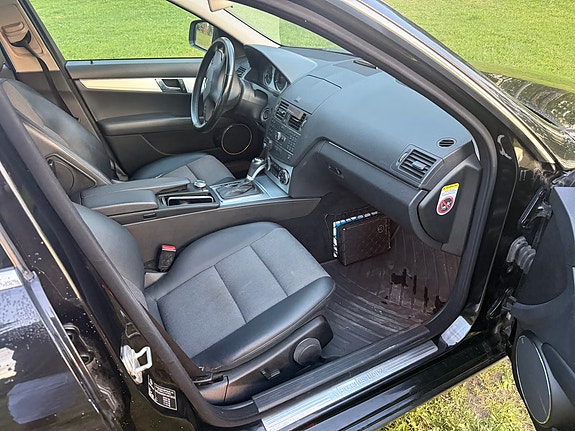 Mercedes-Benz C220 d 5 of 11