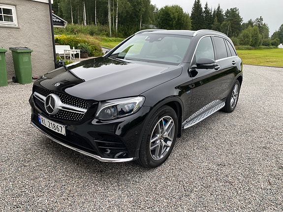 Mercedes-Benz GLC350 e 2 of 11
