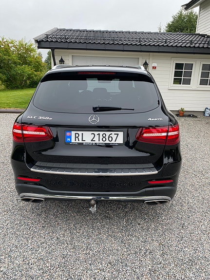 Mercedes-Benz GLC350 e 4 of 11
