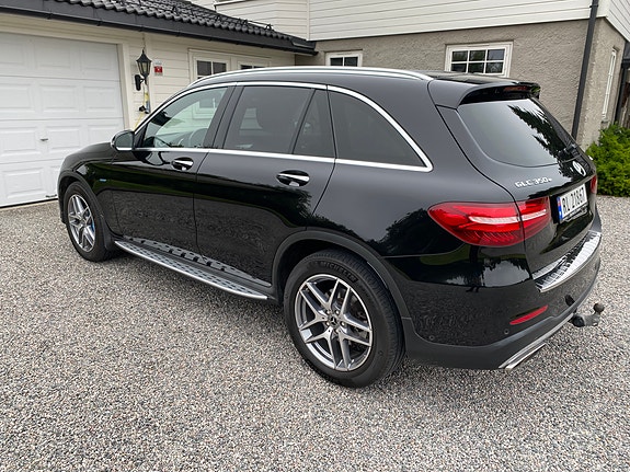 Mercedes-Benz GLC350 e 3 of 11